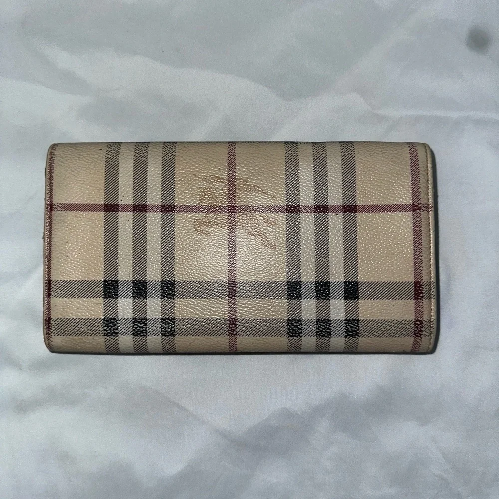 Burberry Cream and Black Wallets Classic Check Design - Picture 5 of 5
